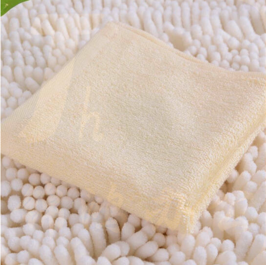 洁玉   小方巾  浅咖色 35*35（含绣字）