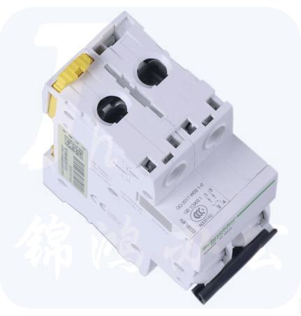 施耐德C型断路器 iC65N-C2P/4A