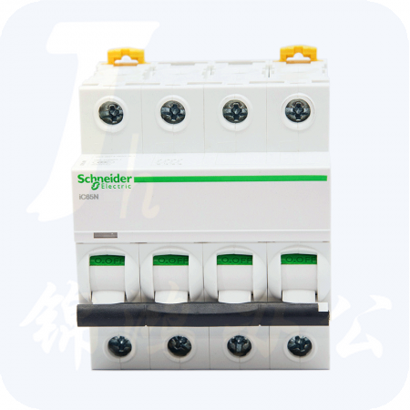 施耐德  D型断路器  iC65N-D4P/32A