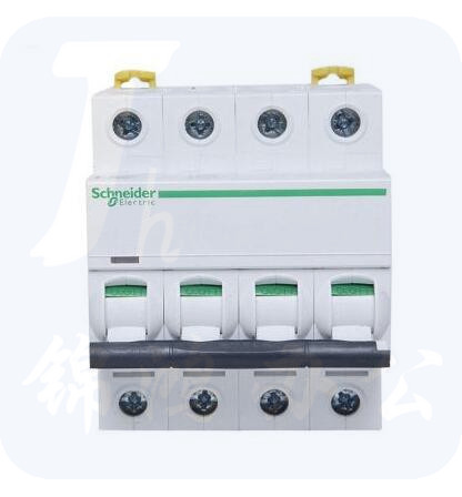 施耐德   C型断路器   iC65N-C4P/8A