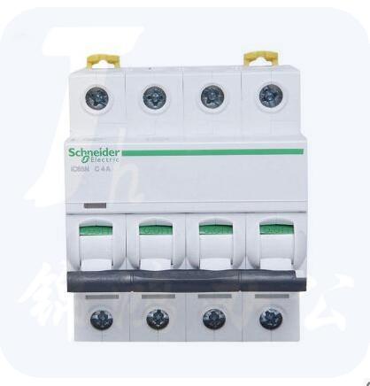 施耐德  C型断路器  iC65N-C4P/4A