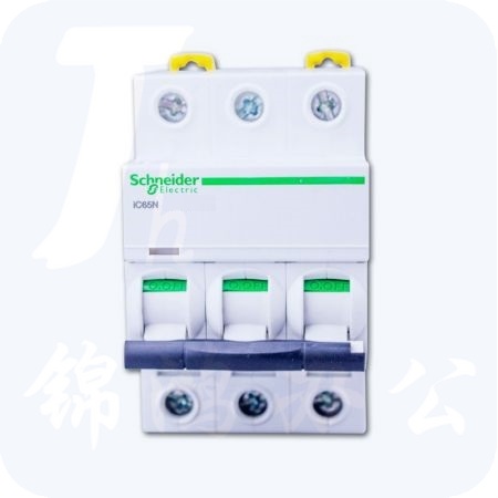施耐德  D型断路器  iC65N-D3P/3A