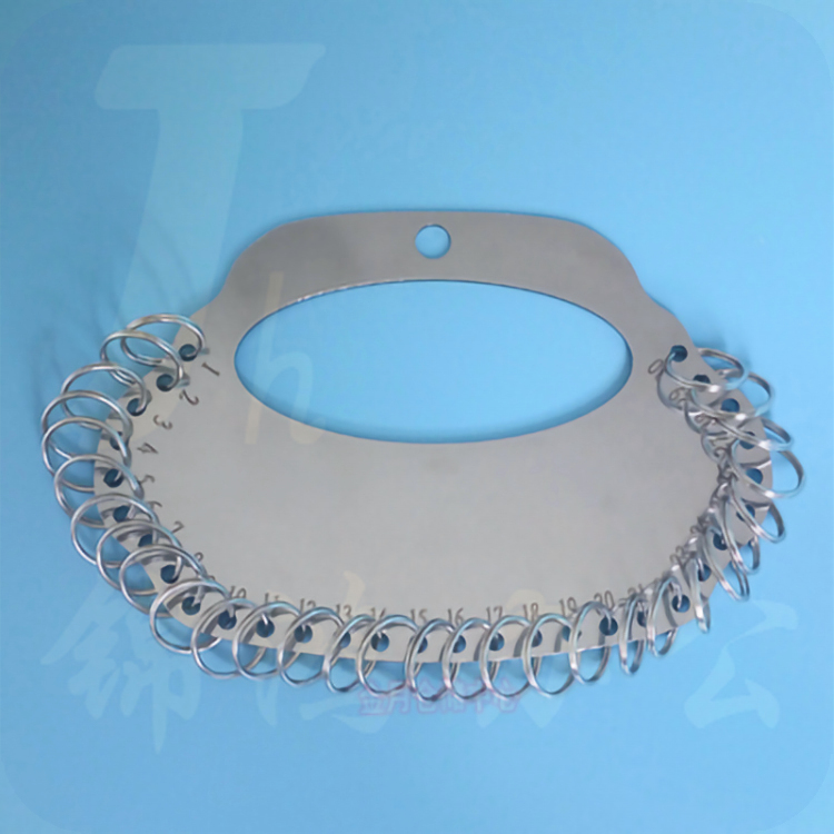 30位 手提钥匙盘