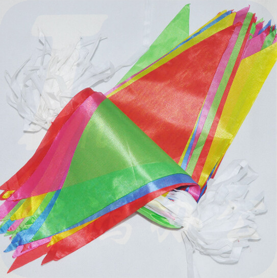  五色三角串旗彩旗  14*24cm  约150面  80米  货号：LJ