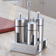 304不锈钢味瓶调料盒胡椒盐罐醋瓶酱油瓶油壶餐桌调味瓶四件套装